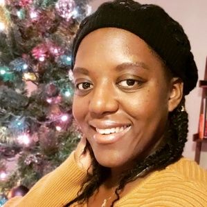 Meet your Posher, Dee